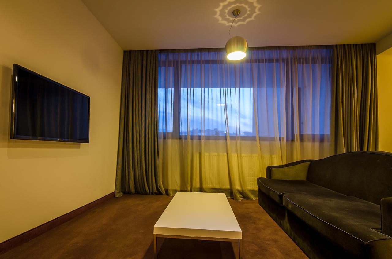 Apart Hotel Vlad Tepes Brasov Luaran gambar