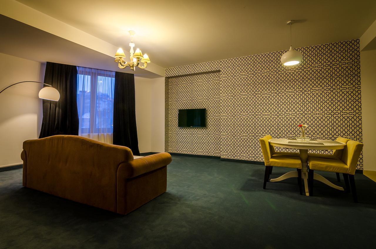 Apart Hotel Vlad Tepes Brasov Luaran gambar