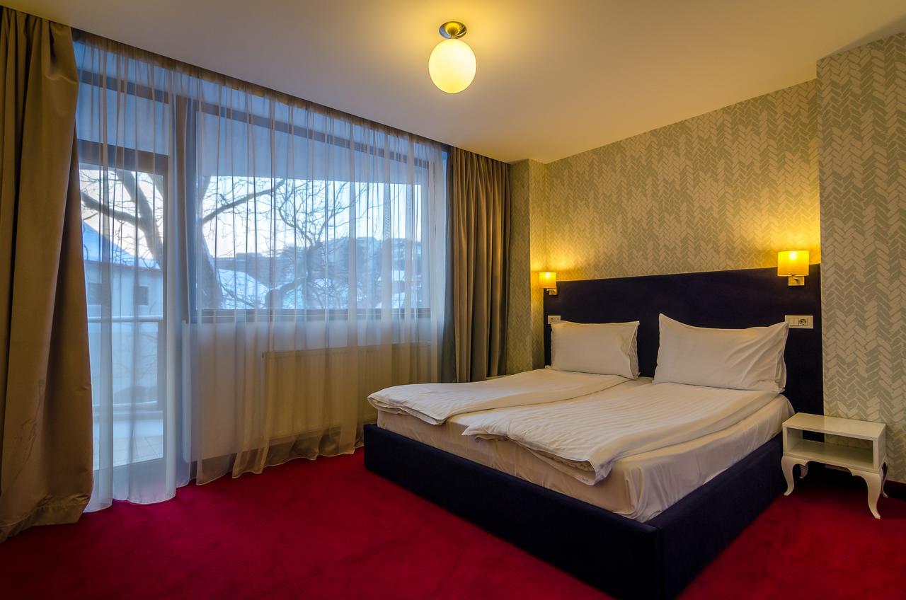 Apart Hotel Vlad Tepes Brasov Luaran gambar